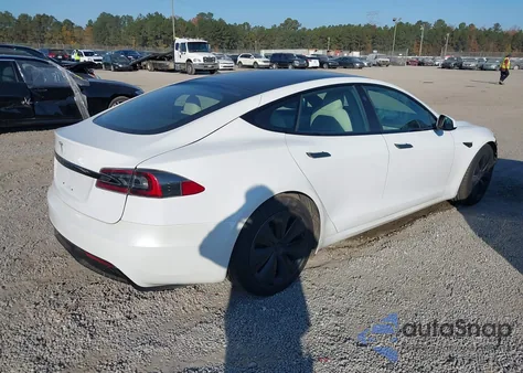 2022 Tesla Model S Dual Motor All-Wheel Drive z USA, uszkodzony, nr VIN 5YJSA1E5XNF468973